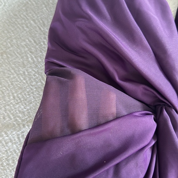 Miraclesuit Illusionists Wrapture One Piece Swimsuit, size 10, $182 - Picture 7 of 9